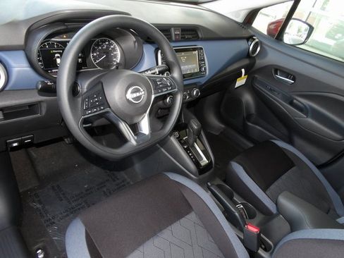 Used 2025 Nissan Versa SV w/ Trunk Package image 11