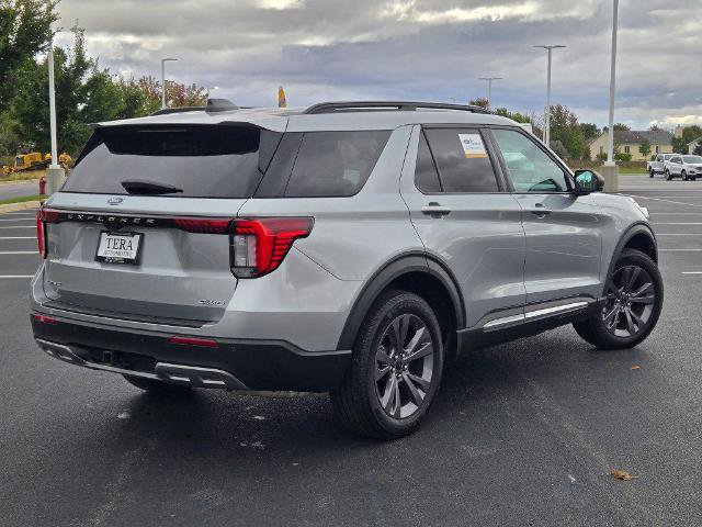 Certified 2025 Ford Explorer Active w/ Active Comfort Package AWD/4WD image 12