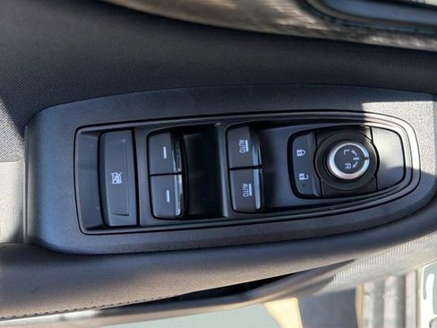 Used 2025 Subaru Outback Premium AWD/4WD image 20