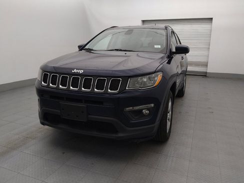 Used 2018 Jeep Compass Latitude w/ Cold Weather Group AWD/4WD image 15