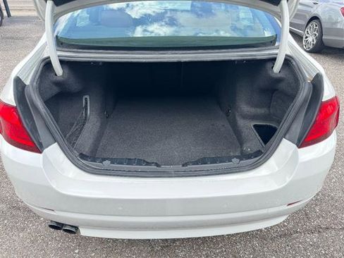 Used 2013 BMW 528i xDrive Sedan AWD/4WD image 19