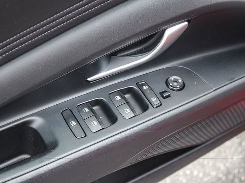 Certified 2025 Hyundai Elantra SEL FWD image 26