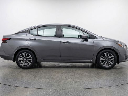 Used 2025 Nissan Versa SV FWD image 11