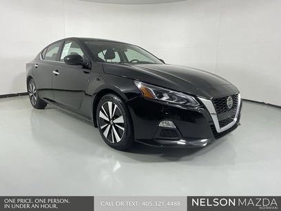 Used 2022 Nissan Altima 2.5 SV