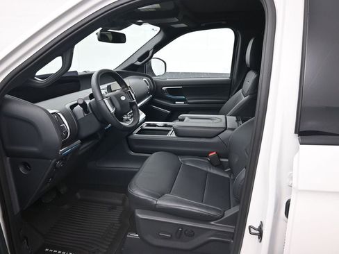 New 2026 Ford Expedition Max Platinum w/ Stealth Appearance Package image 9