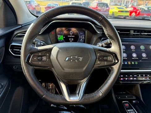 Used 2022 Chevrolet Bolt EUV LT w/ Convenience Package image 31