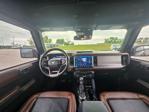 Used 2023 Ford Bronco Outer Banks AWD/4WD image 12