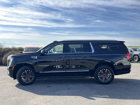 New 2026 GMC Sierra 2500 AT4 w/ AT4 Premium Plus Package image 6