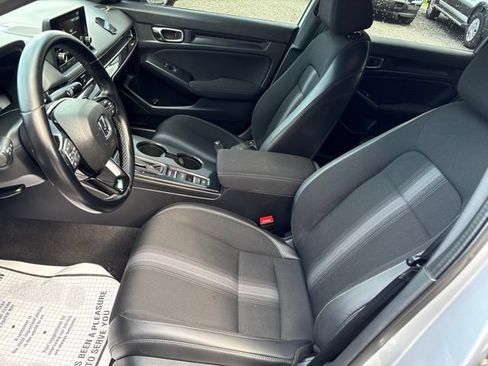 Used 2022 Honda Civic Sport image 9