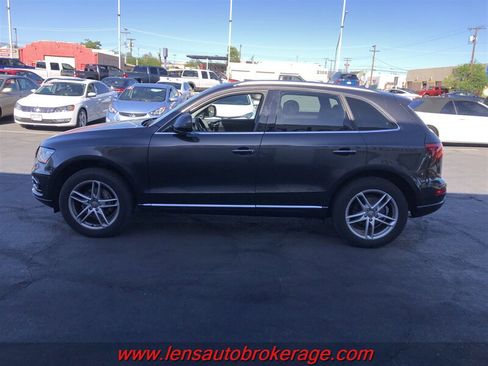 Used 2015 Audi Q5 2.0T Premium Plus w/ Technology Package AWD/4WD image 2
