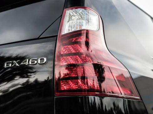 Used 2018 Lexus GX 460 Premium AWD/4WD image 24