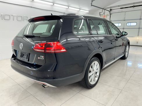 Used 2017 Volkswagen Golf Alltrack SEL AWD/4WD image 5