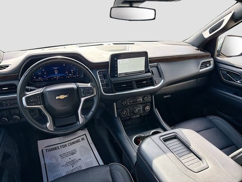 Used 2024 Chevrolet Suburban Premier AWD/4WD image 25