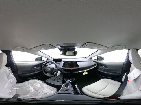 New 2026 Toyota Prius XLE image 33