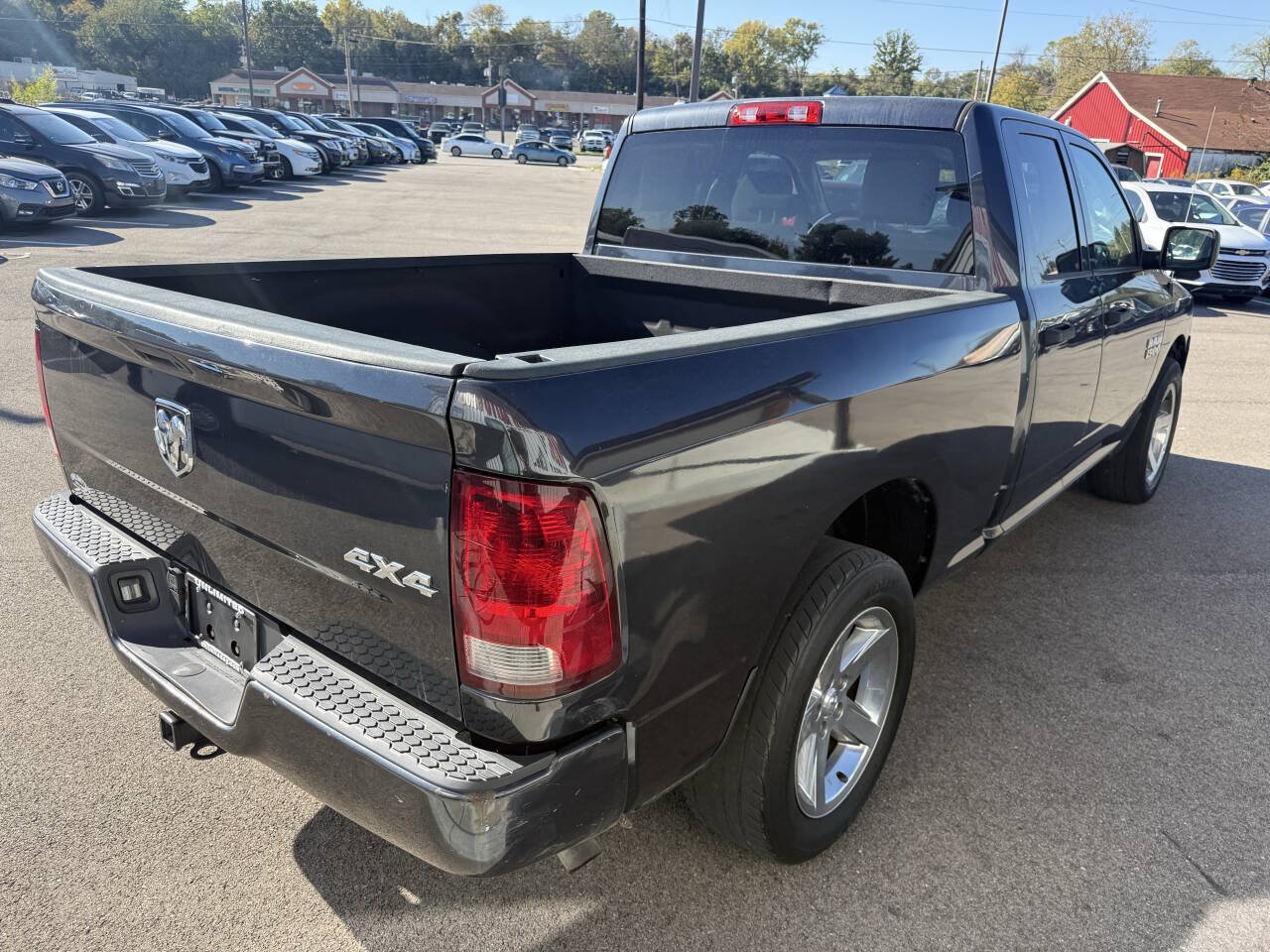 Used 2017 RAM 1500 Express AWD/4WD image 7