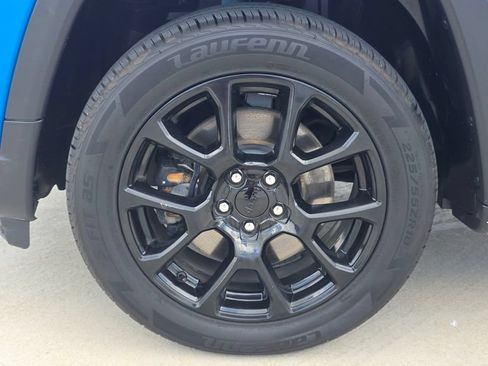 Certified 2023 Jeep Compass Latitude AWD/4WD image 11