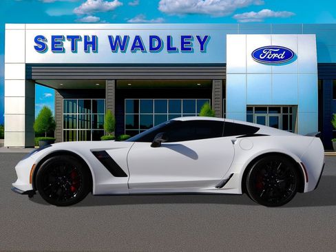 Used 2017 Chevrolet Corvette Z06 w/ Z07 Performance Package image 3