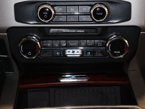 Used 2022 Ford F450 King Ranch w/ FX4 Off-Road Package image 34