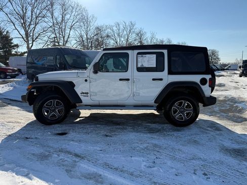Used 2021 Jeep Wrangler Unlimited Sport image 4