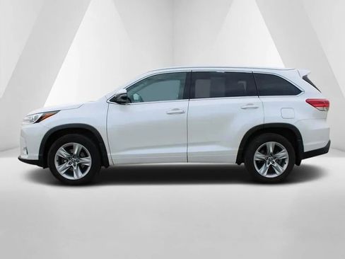 Used 2019 Toyota Highlander Limited image 4