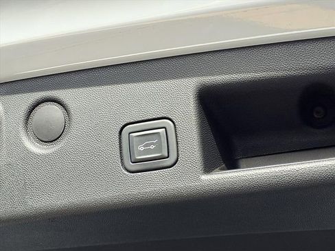 Certified 2023 Chevrolet Equinox LT image 20