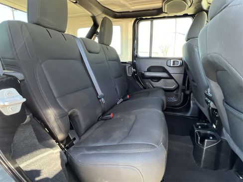 Used 2020 Jeep Wrangler Unlimited Sahara w/ Uconnect 4C Nav & Sound Group image 21