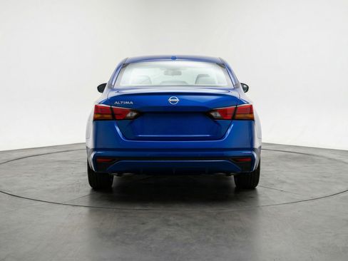 Used 2025 Nissan Altima 2.5 SV image 7