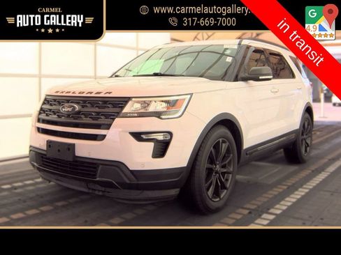 Used 2018 Ford Explorer XLT w/ Equipment Group 202A FWD image 1