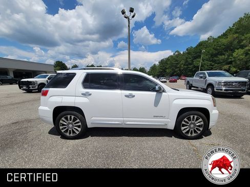 Used 2017 GMC Terrain Denali AWD/4WD image 6