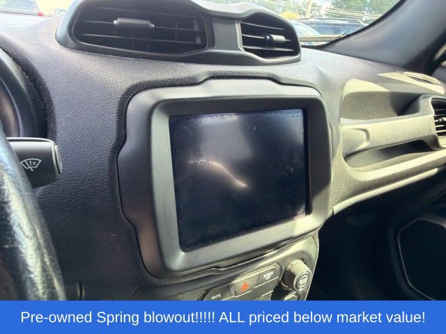 Used 2020 Jeep Renegade Altitude AWD/4WD image 15