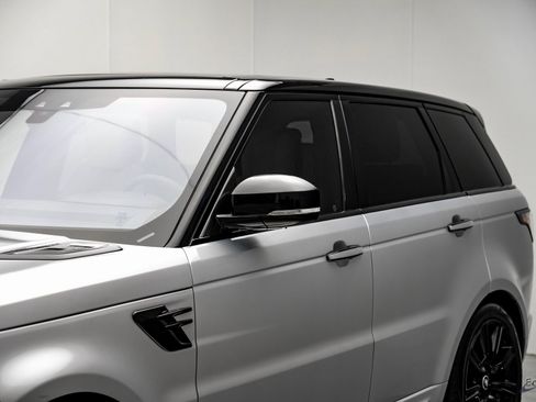 Used 2021 Land Rover Range Rover Sport HST image 24