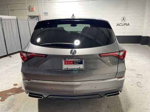 Used 2023 Acura MDX SH-AWD w/ Technology Package image 5