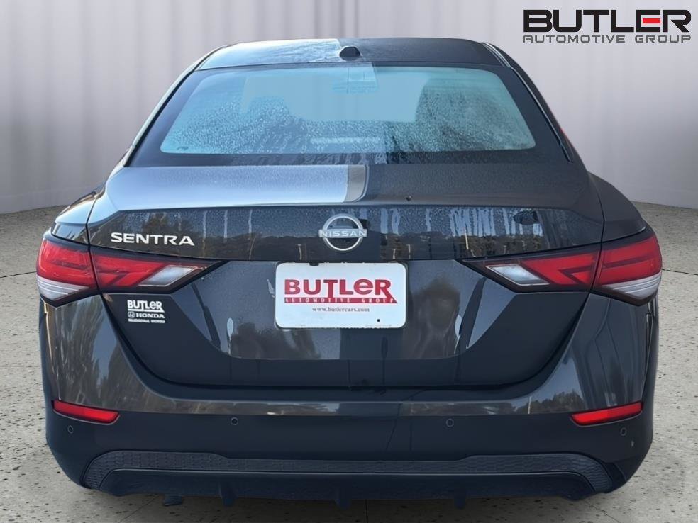 Used 2025 Nissan Sentra SV FWD image 5