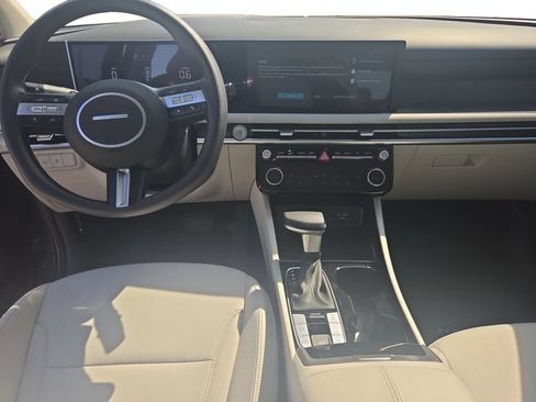 Used 2025 Hyundai Tucson SEL FWD image 10