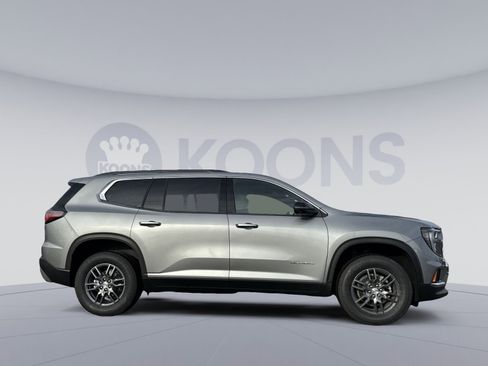 New 2026 GMC Acadia Elevation image 8