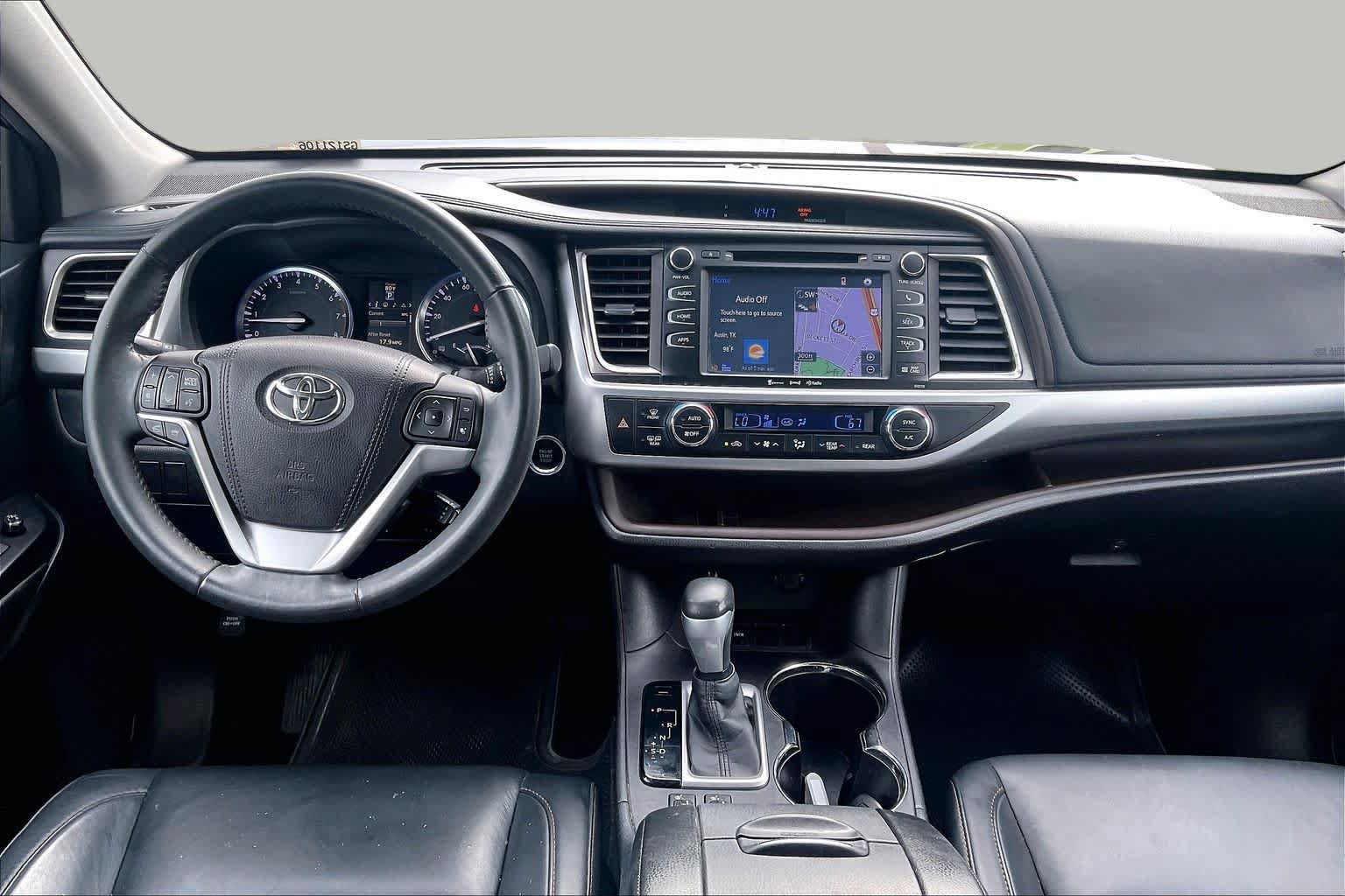 Used 2016 Toyota Highlander XLE FWD image 15