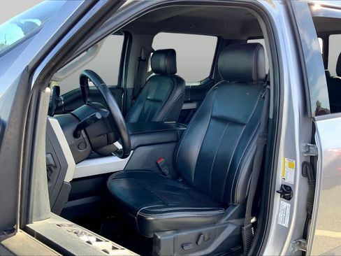 Used 2020 Ford F250 Lariat w/ Lariat Ultimate Package AWD/4WD image 8