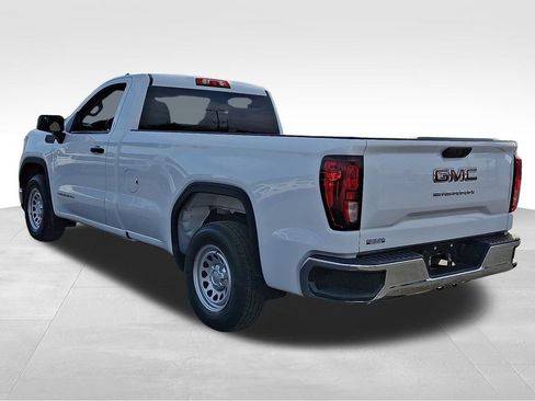 Used 2024 GMC Sierra 1500 Pro w/ Convenience Package image 4