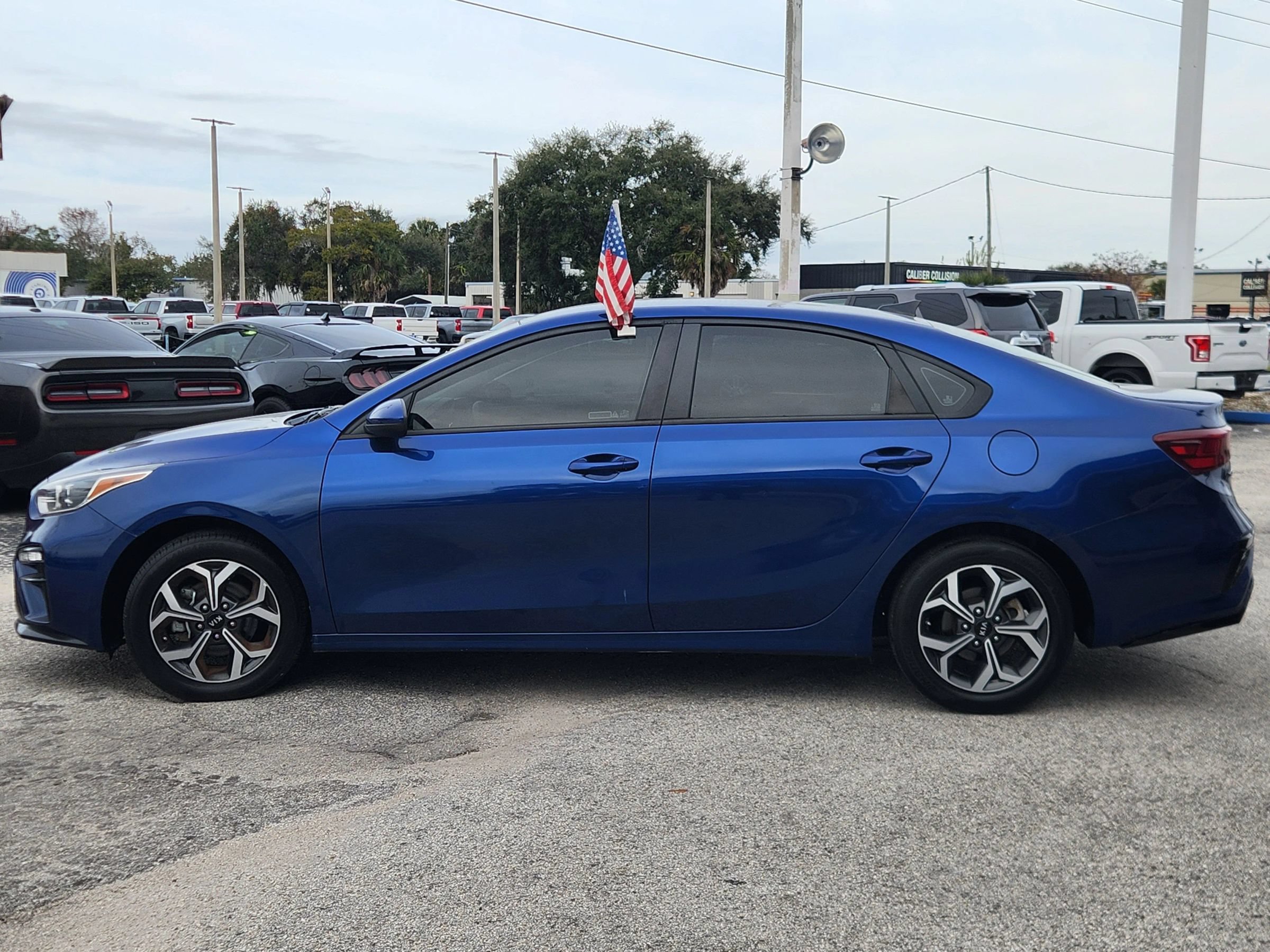 Used 2020 Kia Forte LXS FWD image 4