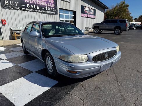 Used 2005 Buick Le Sabre Custom w/ Leather and Comfort Group image 3