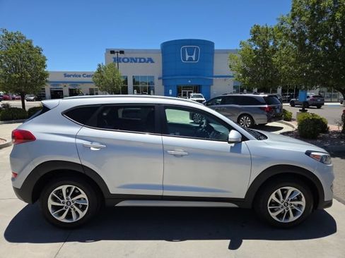 Used 2017 Hyundai Tucson SE w/ SE Popular Package 02 FWD image 4