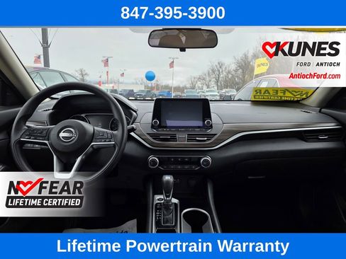 Used 2024 Nissan Altima 2.5 SV FWD image 33