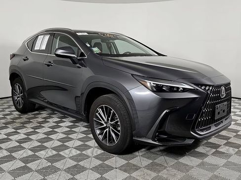 Certified 2022 Lexus NX 250 FWD w/ Premium Package image 3