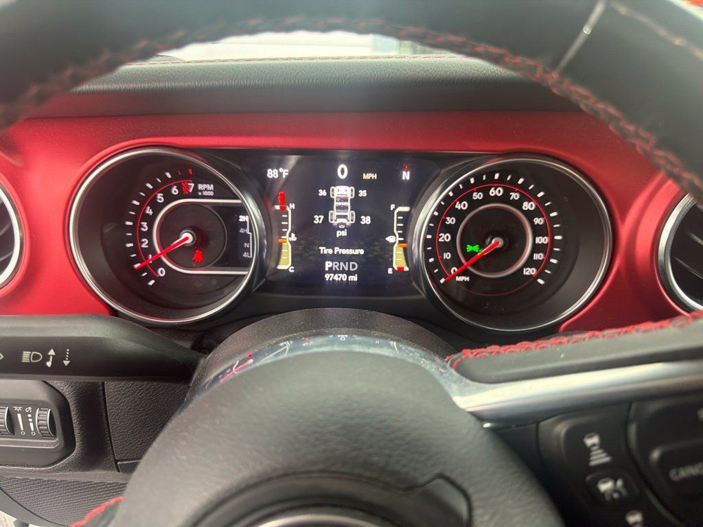 Used 2021 Jeep Wrangler Unlimited Rubicon AWD/4WD image 9