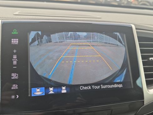 Used 2016 Honda Pilot Touring image 20