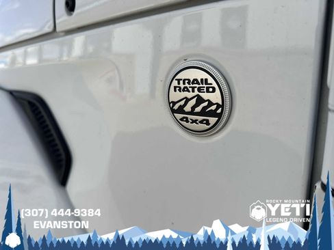 Used 2022 Jeep Gladiator Overland w/ Popular Equipment Package image 21