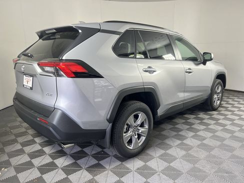 Used 2024 Toyota RAV4 XLE w/ Convenience Package FWD image 5