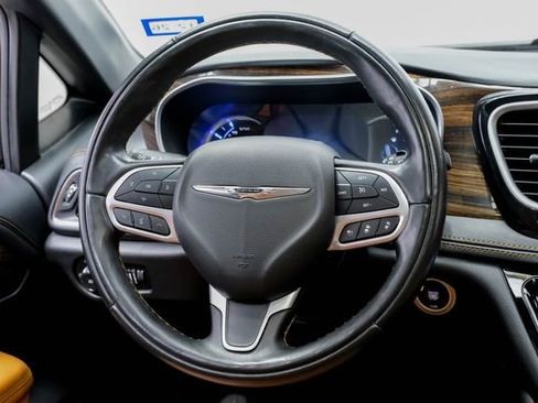 Used 2022 Chrysler Pacifica Pinnacle image 32