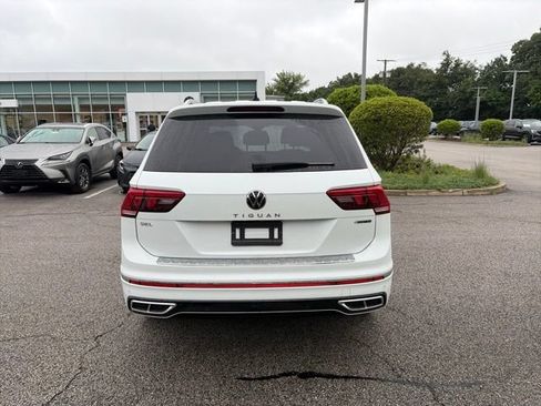 Used 2022 Volkswagen Tiguan SEL R-Line AWD/4WD image 6