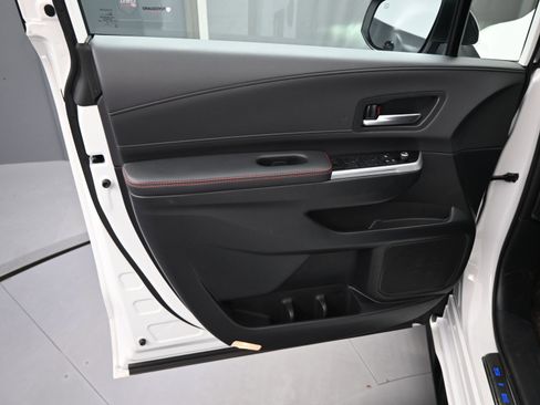 Used 2025 Toyota Sienna XSE image 14